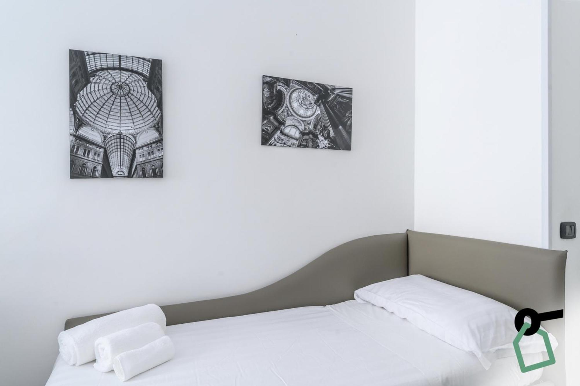 Hotiday Room Collection - Napoli Sant'Arcangelo Exterior photo
