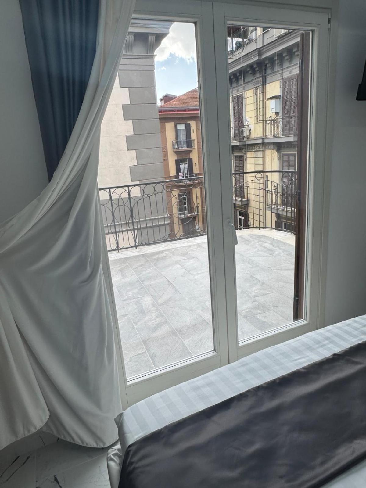 Hotiday Room Collection - Napoli Sant'Arcangelo Exterior photo